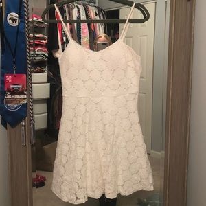 Lulus white Lace dress w adjustable straps
